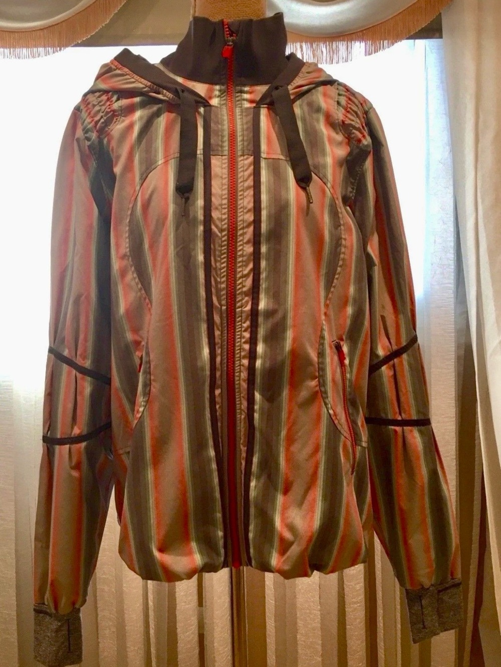 lululemon athletica Striped Hooded Bomber Jacket - Pink & Gray, size M - Picture 12 of 12
